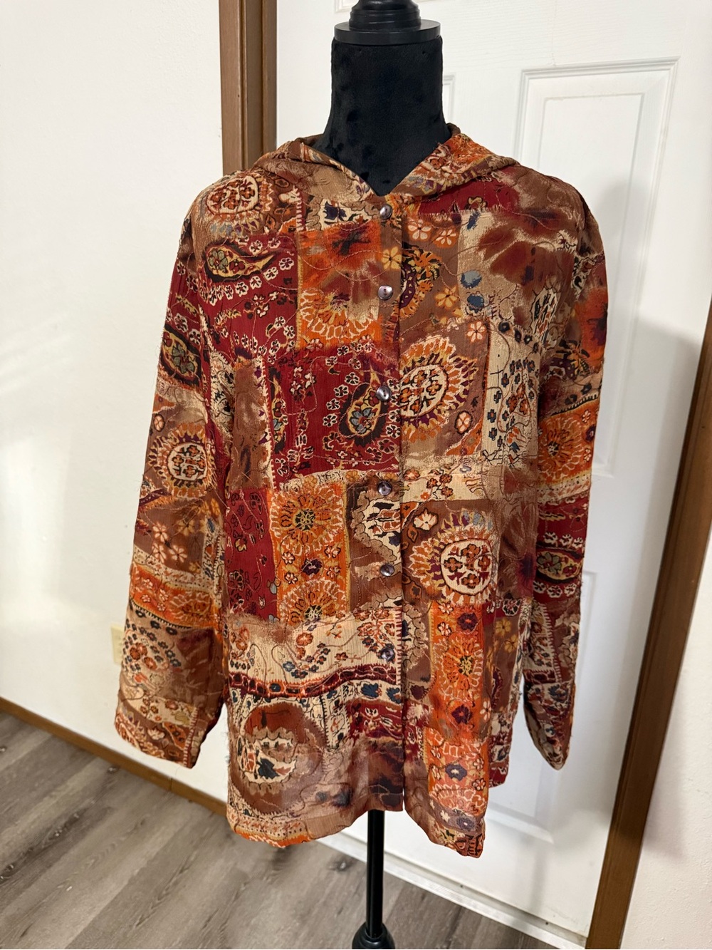 Chico’s Design Size 3 Silk Hooded Patchwork Boho Jacket Wearable Art M/L - Picture 3 of 10